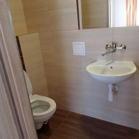 U Macieja 게스트하우스 드지비르지노